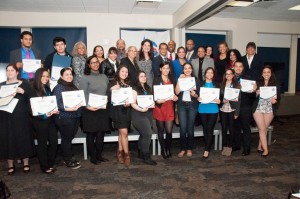 Otorgan becas a 17 jóvenes dominicanos