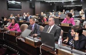 Diputados ratifican eliminar «barrilito»; apoyan a la JCE Diputados ratifican eliminar «barrilito»; apoyan a la JCE