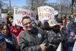 Exigen leyes más fuertes contra el desalojo Exigen leyes más fuertes contra el desalojo