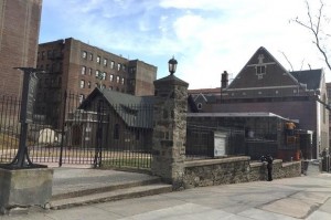 NUEVA YORK: Dominicano lanza bomba a templo Alto Manhattan