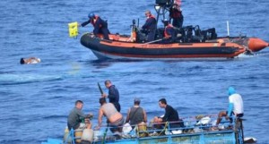 Hallan cubanos en barco llevaba equipo filmación «Rápidos y Furiosos» Hallan cubanos en barco llevaba equipo filmación «Rápidos y Furiosos»
