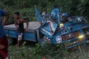 Accidente La Vega-Jarabacoa deja dos muertos y un herido Accidente La Vega-Jarabacoa deja dos muertos y un herido