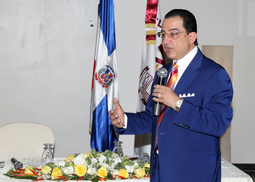 John Sachtouras habla sobre el negocio multinivel y economía imagen