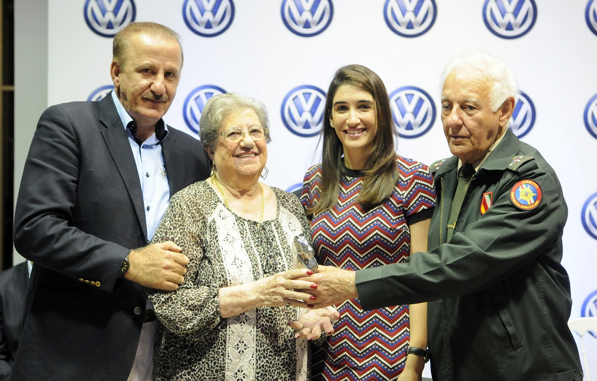 NITRAM galardona jinetes sobresalientes del 2015 imagen