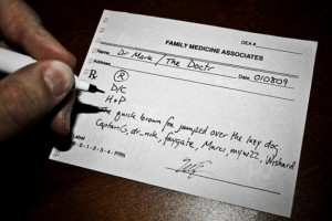 Médicos no podrán emitir recetas escritas a mano