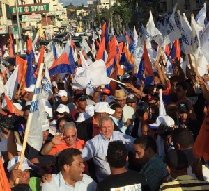 Bandereo se convierte en gran marcha por la reelección de Gilberto Serulle