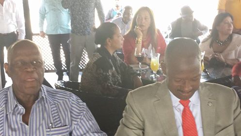 Jhonny Ventura y Sergio Vargas apoyan a Cristina y Martínez imagen