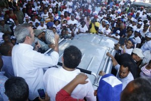 Luis Abinader también suspende recorridos del sábado por lluvias Luis Abinader también suspende recorridos del sábado por lluvias