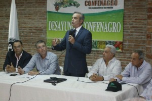 Abinader promete programas en favor del sector agropecuario