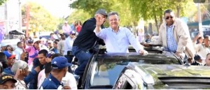 Fernández encabeza caravana en la Capital en apoyo de Danilo Medina Fernández encabeza caravana en la Capital en apoyo de Danilo Medina