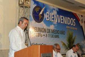 Abinader cree que “presión» del Gobierno a medios reduce voces independientes Abinader cree que “presión» del Gobierno a medios reduce voces independientes