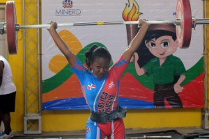 Batista y Delgado rompen récords Juegos de Moca