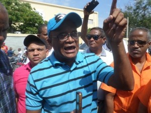 BARAHONA: ADP culpa “sectores oscuros” prisión de profesor