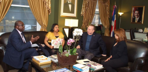 Cónsul RD programa acciones con Departamento de Pequeños Negocios