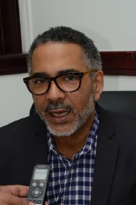 Luis Abinader y los otros (Opinión) Luis Abinader y los otros (Opinión)