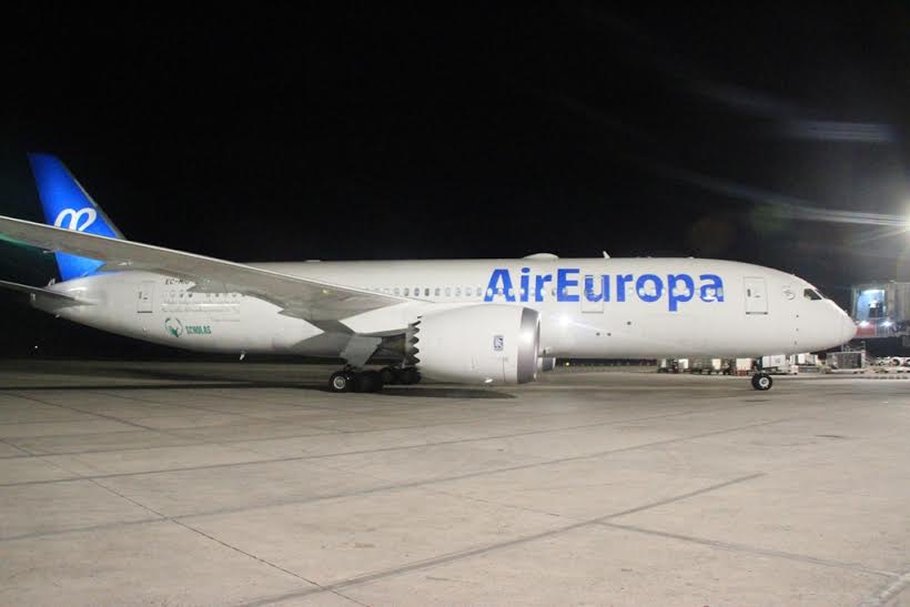 Boeing 787 Dreamliner de Air Europa llega al Aeropuerto Las Américas imagen