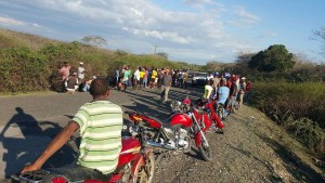 ELÍAS PIÑA: Choque motocicleta y yipeta deja 4 muertos y dos heridos