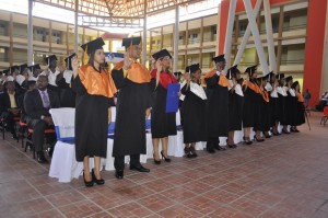 PUERTO PLATA: Centro UASD inviste 115 nuevos profesionales