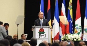 Danilo pide Congreso que apruebe Ley Partidos después de elecciones Danilo pide Congreso que apruebe Ley Partidos después de elecciones