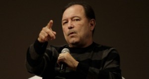 Rubén Blades afirma escándalo de Papeles de Panamá es “serio” y pide enfrentarlo con inteligencia