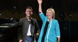 EE.UU: Hillary Clinton dice que la mitad de su gabinete serán mujeres