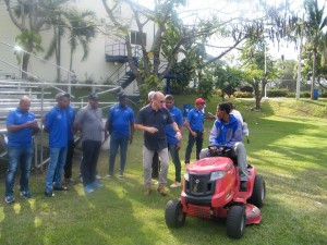 Imparten un curso sobre terrenos de fútbol