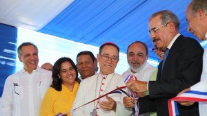 HIGUEY: Presidente Medina inaugura nuevo hospital regional