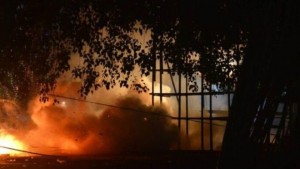 LA INDIA: Más de 100 muertos y cientos heridos en un incendio LA INDIA: Más de 100 muertos y cientos heridos en un incendio
