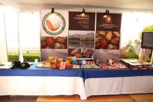 MEXICO: Embajada RD inaugura un «Salón de Cacao y Tabaco»