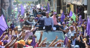 Danilo Medina recorre Monseñor Nouel, Sánchez Ramírez y La Vega