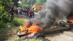 Matan policía durante protesta este viernes en Laguna Salada