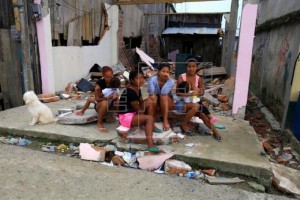 ECUADOR: Advierten sobre enfermedades tras terremoto ECUADOR: Advierten sobre enfermedades tras terremoto