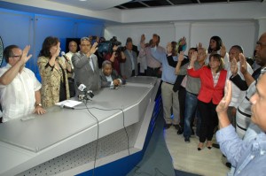 PRD incorpora decenas dirigentes renunciantes del PRM