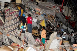 ECUADOR: Impera el estado de excepción tras terremoto  7,8