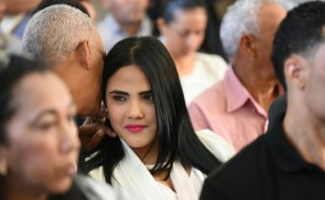 Tribunal otorga “medio libre” a cantante Martha Heredia Tribunal otorga “medio libre” a cantante Martha Heredia