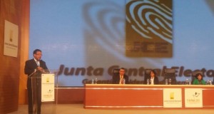 Moreno pide observadores estar atentos a compras de cédulas