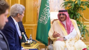 John Kerry se reúne con el rey de Arabia Saudita John Kerry se reúne con el rey de Arabia Saudita
