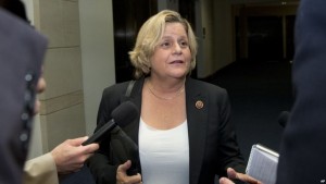 Describen Venezuela como país “al borde colapso total”