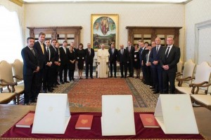 ROMA: Papa pide Europa proteger derechos humanos