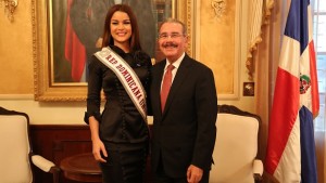 Danilo felicita a Clarissa Molina, Nuestra Belleza Latina 2016