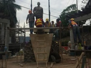 Instalan estatua Duarte en parque Tegucigalpa