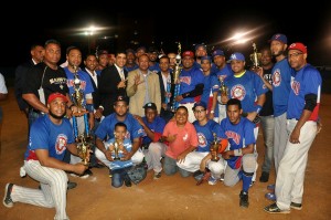 Cansino obtiene campeonato softbol Juancito Sport