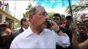 Por teléfono, Danilo Medina exhorta a los ciudadanos a votar por él