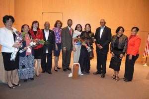 Instituto Duartiano entrega madres «Reconocimientos Manuel Diez»