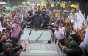 Presidente Medina concita apoyo en zonas La Vega y Jarabacoa Presidente Medina concita apoyo en zonas La Vega y Jarabacoa