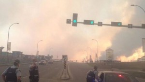 CANADA: Temen incendio forestal duplique tamaño