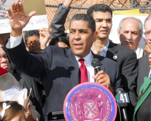 Espaillat es el dominicano con más apoyo político en EU Espaillat es el dominicano con más apoyo político en EU