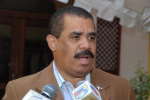 Opina miembros JCE, TSE y CC deben seguir en sus puestos Opina miembros JCE, TSE y CC deben seguir en sus puestos