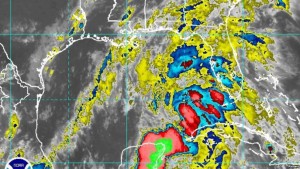 FLORIDA: Apagones e inundaciones provoca la tormenta tropical Colin FLORIDA: Apagones e inundaciones provoca la tormenta tropical Colin