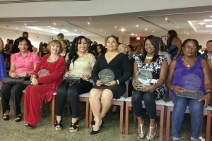 PUERTO RICO: Reconocen a madres Inmigrantes ejemplares